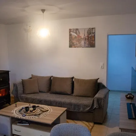 Elpida's Retreat, Pelion 아파트