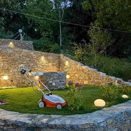 Elpida's Retreat, Pelion 아파트 차가라다
