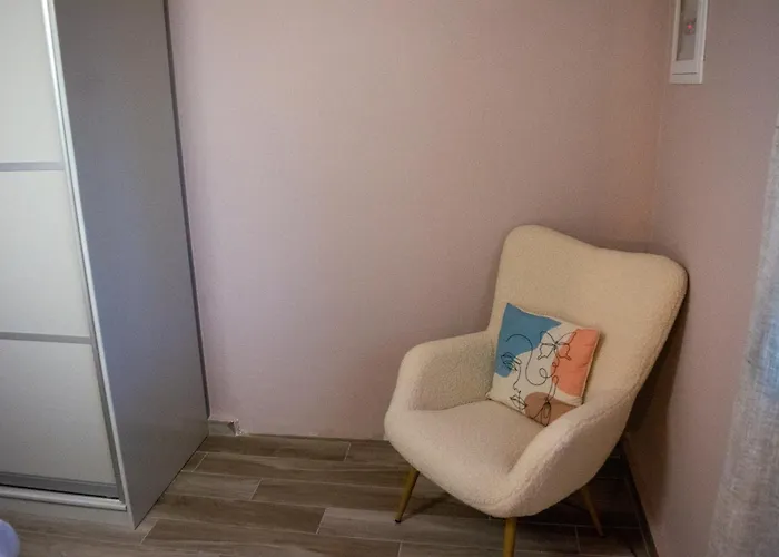 Elpida's Retreat, Pelion